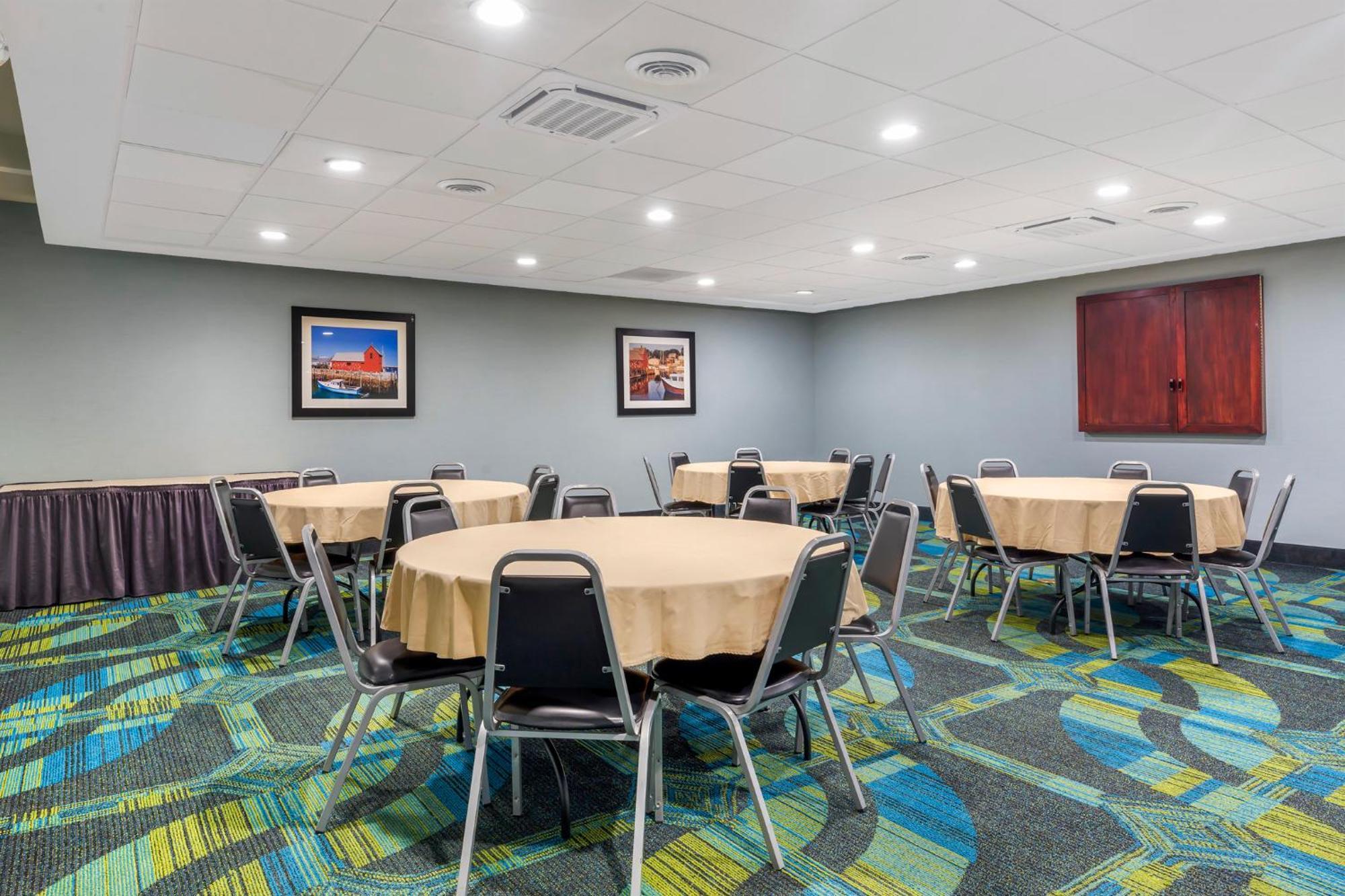 Hotel Western North Shore Danvers