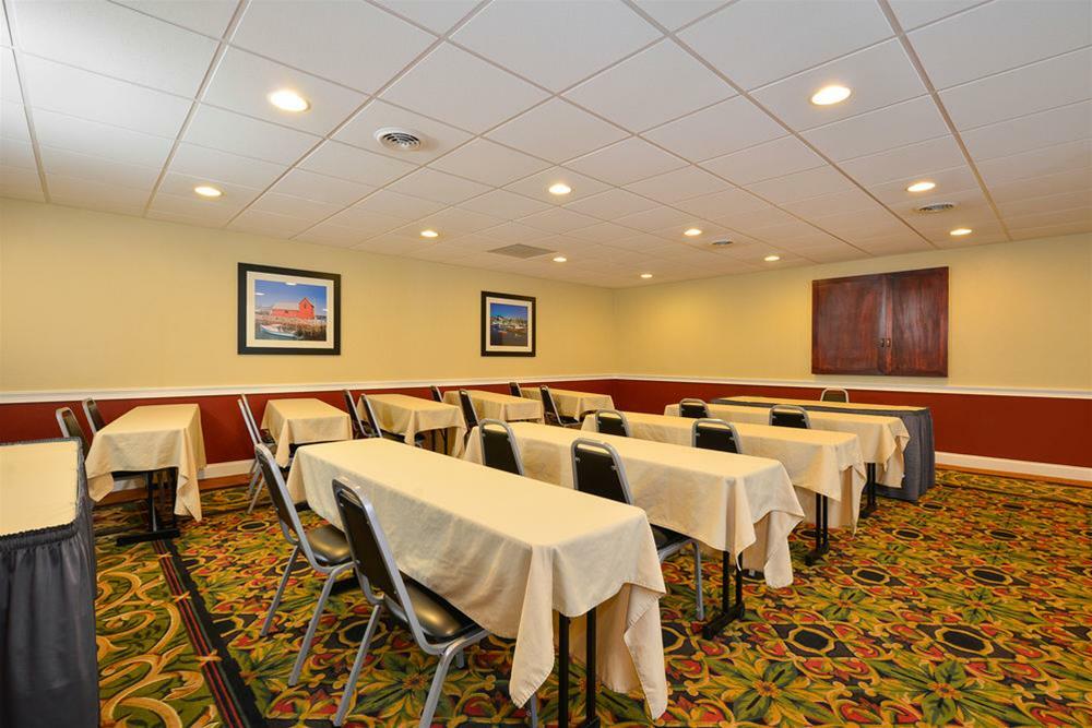 Western North Shore Hotel 3*
